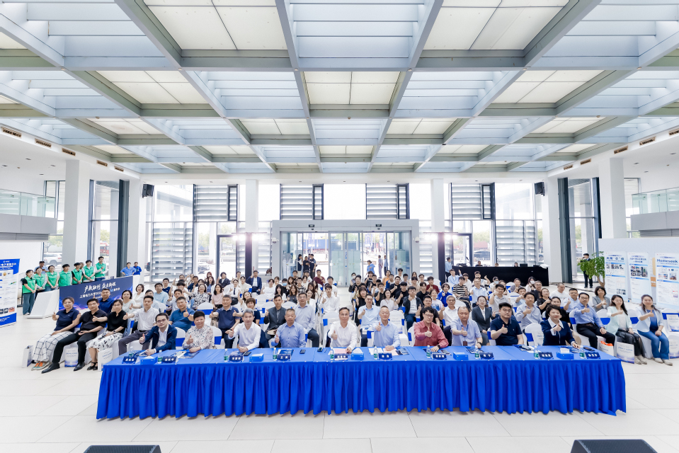 公司举办2026年创新创业嘉年华暨 “众创空间”启动仪式 公司举办2026年创新创业嘉年华暨 “众创空间”启动仪式